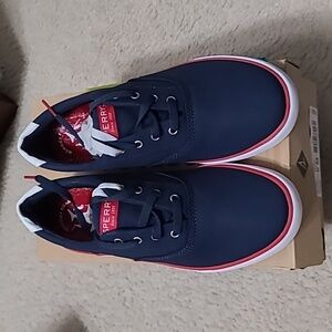 NEW SperrySriper ll / Navy Boys size 6M